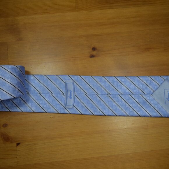 $450 Brioni Baby Blue White Regimental Geometric Silk Tie Handmade in Italy - Picture 11 of 16
